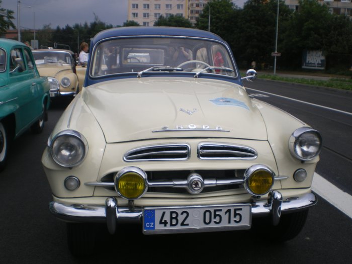 historické auto Škoda TMB